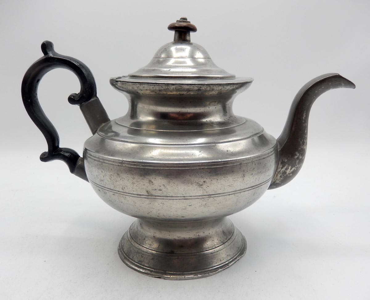 Antique Pewter Teapot and Coffee Pot. Set of Two Beautifully Detailed -  Ruby Lane