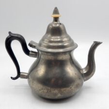 Pewter Queen Anne Teapot by Robert Bush